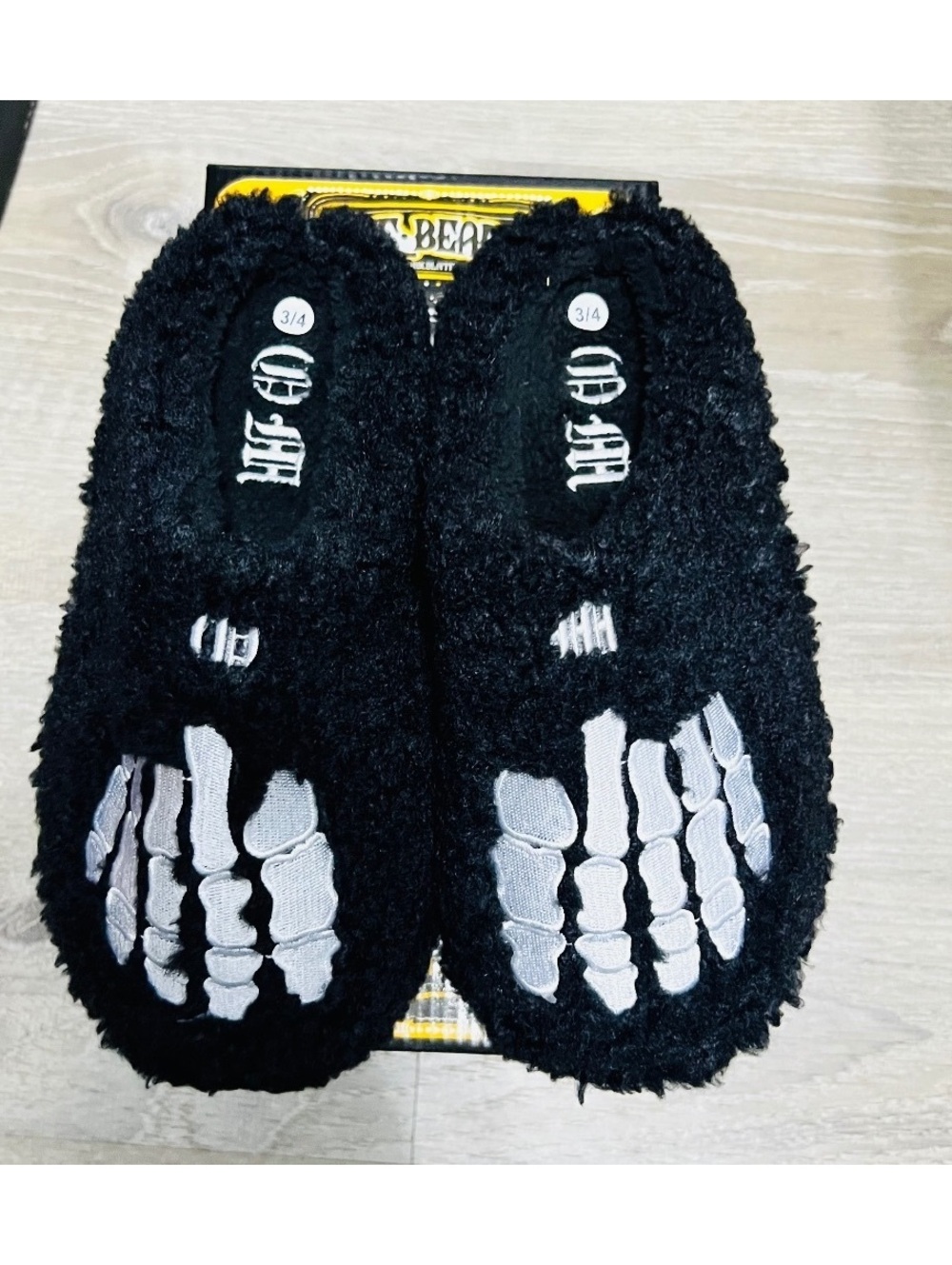 Octavious Marks We Bears Black Cozy Skeleton Pattern Slippers Size 3/4